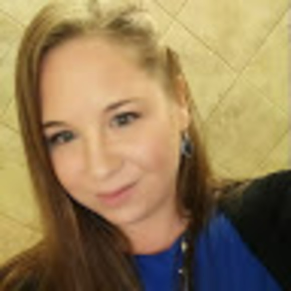 Meet your Posher, Amanda - Picture 1 of 1